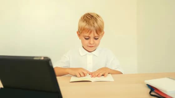 Kiedy wprowadzono nauczanie zdalne? Kluczowe fakty, które musisz znać